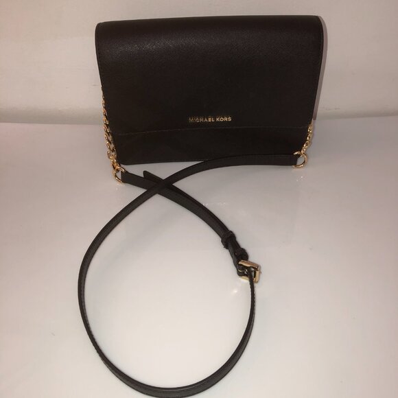 Michael Kors - Daniela Large Saffiano Leather Crossbody Bag - Picture 3 of 16